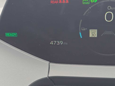 Certified 2026 Toyota Prius Plug-In Hybrid FWD image 27