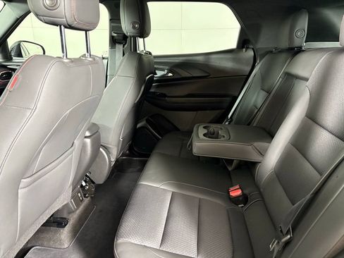 Used 2022 Chevrolet TrailBlazer RS w/ Sun and Liftgate Package FWD image 43