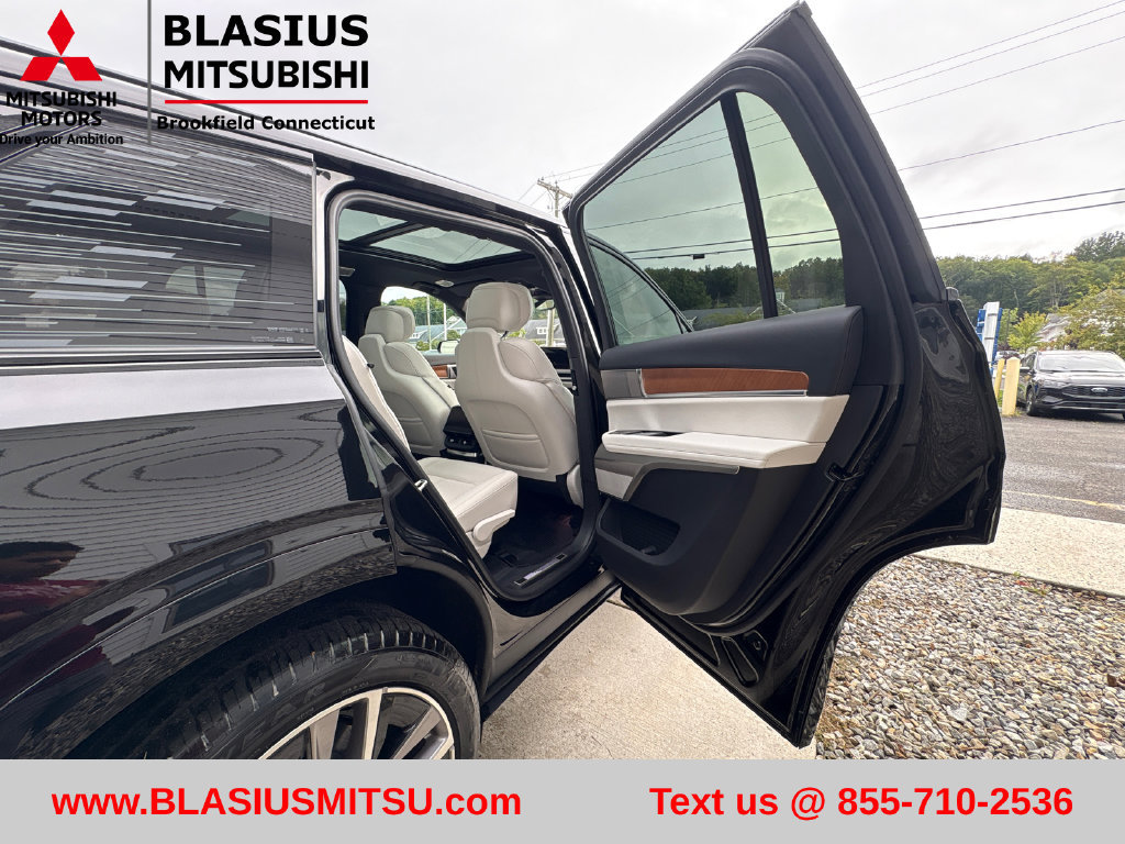 Used 2026 Cadillac Vistiq Sport AWD/4WD image 50