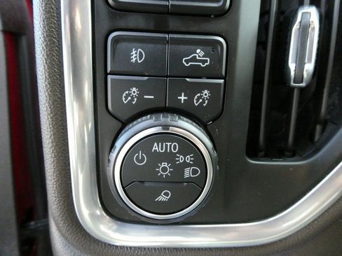 Certified 2022 Chevrolet Silverado 2500 LTZ w/ LTZ Premium Package image 25