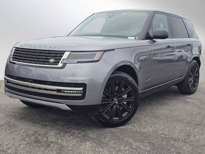 New 2025 Land Rover Range Rover SE