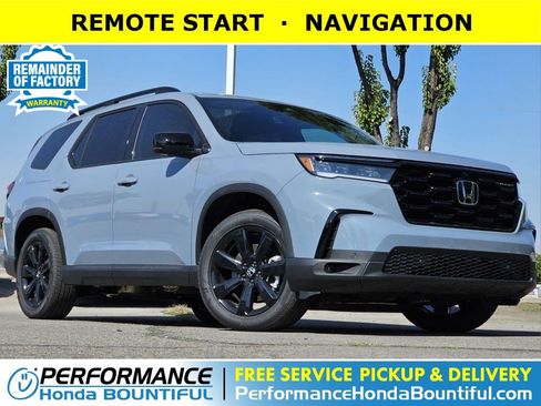 Used 2025 Honda Pilot Black Edition image 1