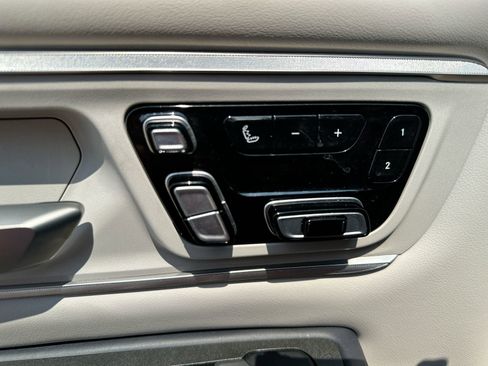 Used 2025 RAM 1500 Tungsten w/ Trailer Tow Group image 12