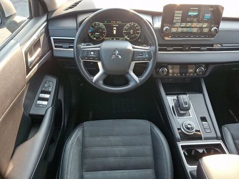 Used 2022 Mitsubishi Outlander SE AWD/4WD image 11