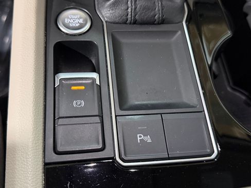 Used 2021 Volkswagen Atlas SEL FWD image 21