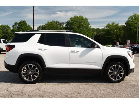 New 2026 GMC Terrain Elevation w/ Elevation Premium Package FWD image 9