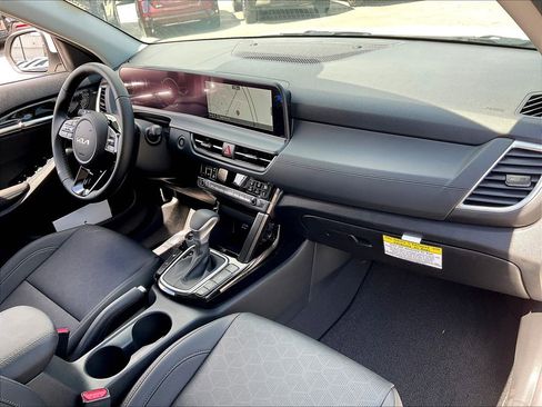 New 2026 Kia Seltos EX image 10