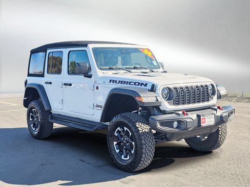Used 2024 Jeep Wrangler Unlimited Rubicon w/ Technology Group AWD/4WD image 7