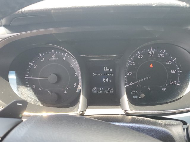 Used 2015 Toyota Avalon XLE FWD image 26
