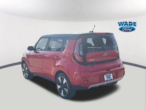 Used 2019 Kia Soul + image 7