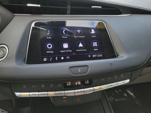 Used 2019 Cadillac XT4 Luxury FWD image 19