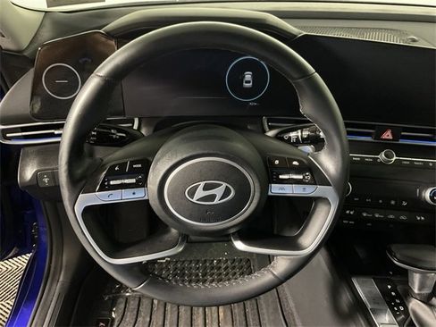 Used 2024 Hyundai Elantra Limited image 24