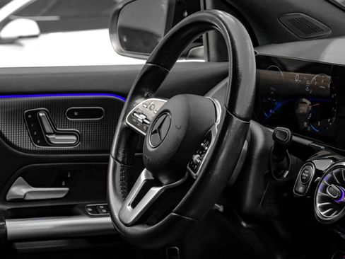 Used 2023 Mercedes-Benz GLA 250 image 18