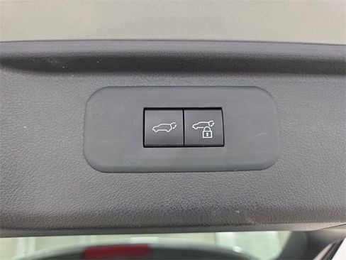 Used 2025 Toyota Grand Highlander AWD image 33