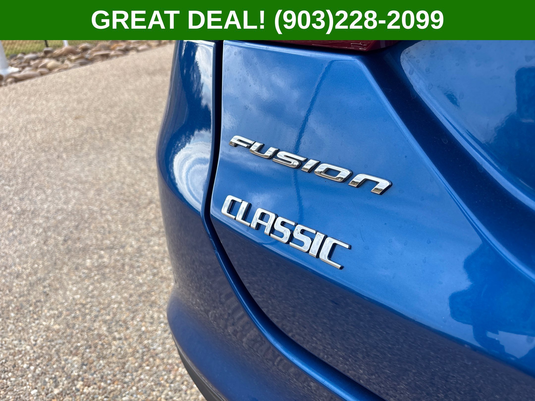 Used 2017 Ford Fusion SE w/ Equipment Group 602A FWD image 9