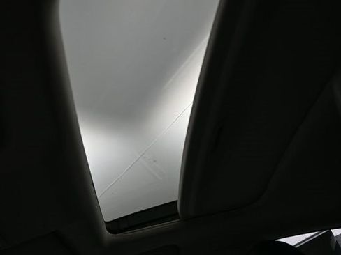 Certified 2024 Honda Civic EX-L image 18