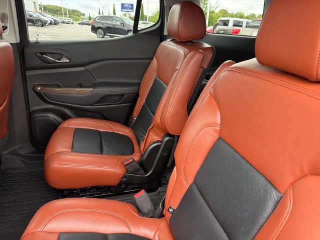 Used 2023 GMC Acadia SLE w/ Driver Convenience Package FWD image 21