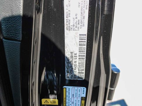 Used 2021 Jeep Gladiator Sport image 16