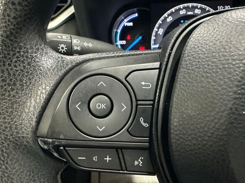 Used 2025 Toyota RAV4 LE AWD/4WD image 19