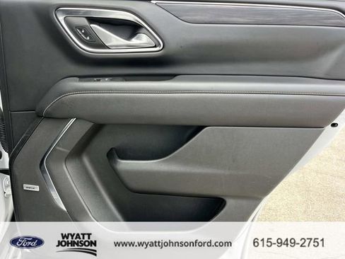 Used 2024 GMC Yukon SLT RWD image 23