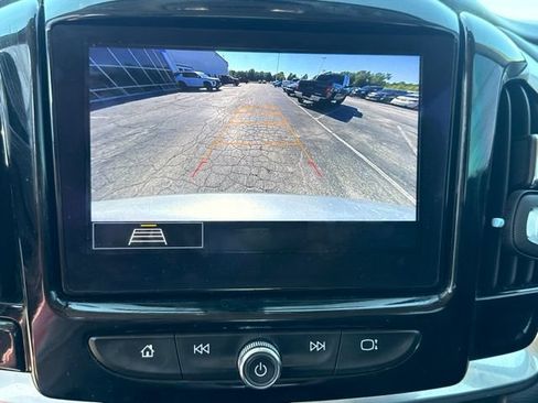 Used 2021 Chevrolet Traverse LT FWD image 8