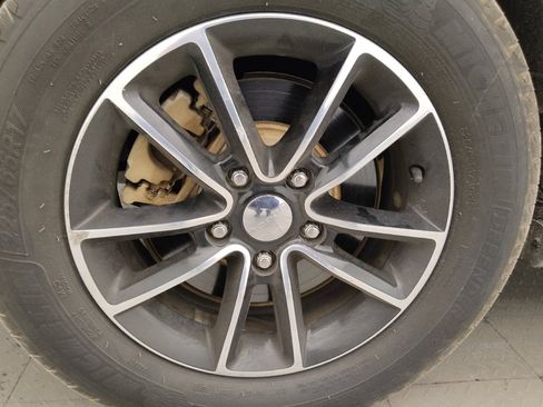 Used 2019 Dodge Grand Caravan GT FWD image 31