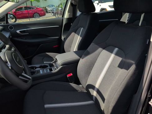 Used 2025 Hyundai Sonata SE FWD image 10
