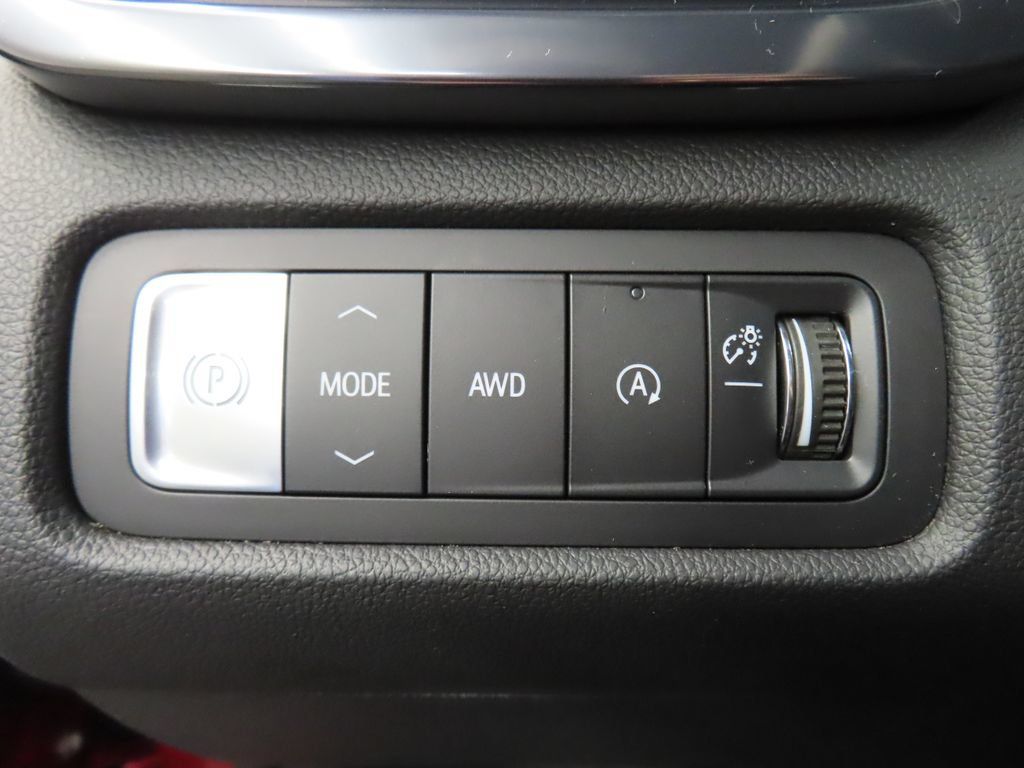 Used 2026 GMC Acadia AT4 w/ LPO, Floor Liner Package AWD/4WD image 57