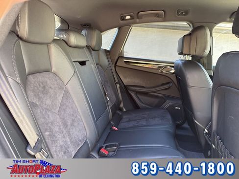 Used 2020 Porsche Macan image 49