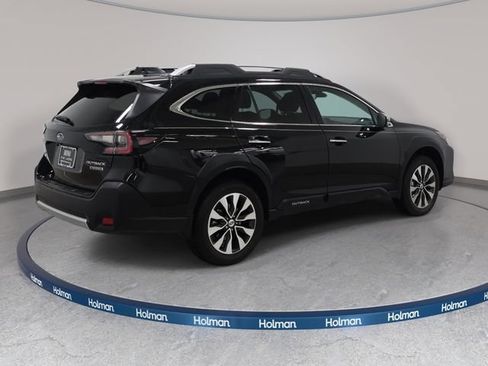 Used 2024 Subaru Outback Touring AWD/4WD image 6