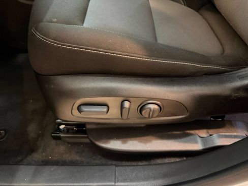 Used 2026 Chevrolet Blazer LT FWD image 22