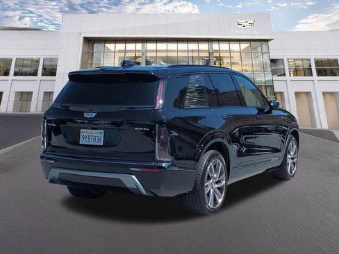 Used 2026 Cadillac Vistiq Sport w/ LPO, Floor Liner Package AWD/4WD image 5