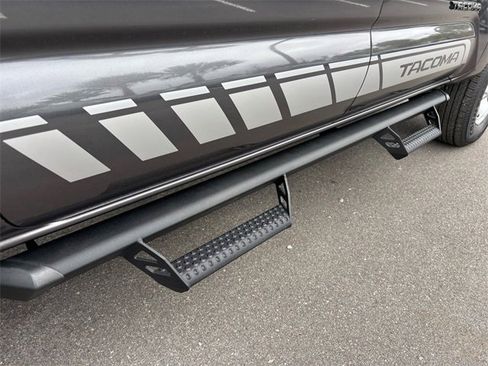 Used 2022 Toyota Tacoma SR5 image 17