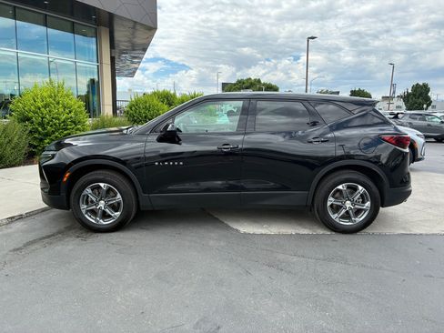 Used 2023 Chevrolet Blazer LT FWD image 8