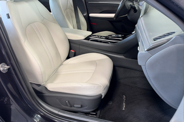 Certified 2023 Hyundai Sonata Limited FWD image 23