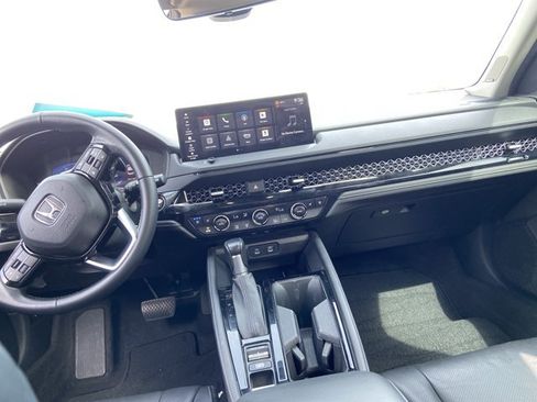 Used 2023 Honda Accord Touring image 15