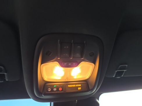 Used 2024 Chevrolet TrailBlazer RS w/ Convenience Package image 21