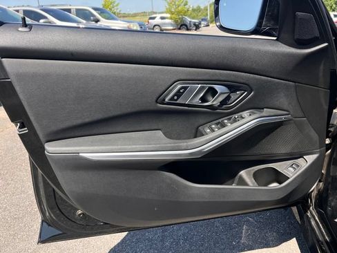 Used 2020 BMW 330i Sedan w/ Convenience Package RWD image 9