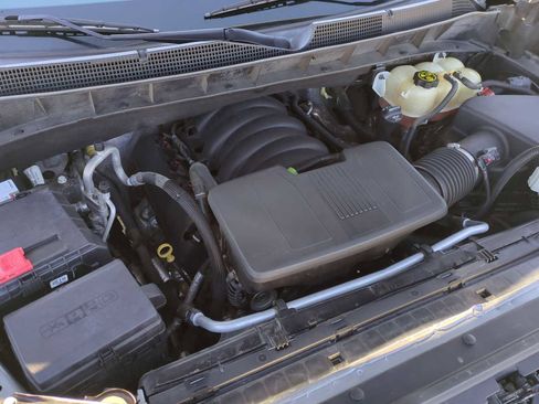 Used 2019 Chevrolet Silverado 1500 LT w/ Texas Edition image 30