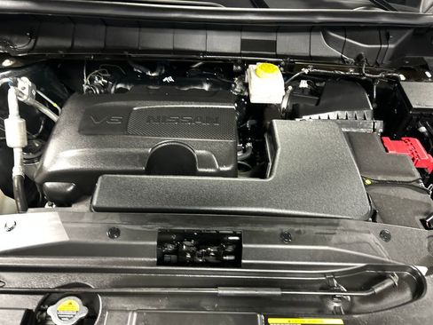 Used 2024 Nissan Pathfinder Platinum w/ Cargo Package image 26