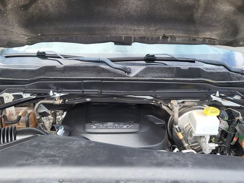 Used 2022 RAM 2500 Tradesman w/ Safety Group image 37