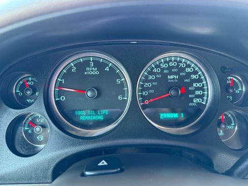 Used 2013 GMC Sierra 2500 SLT w/ SLT Convenience Package image 28