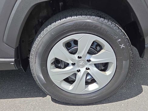 Used 2019 Toyota RAV4 LE w/ All Weather Liner Package AWD/4WD image 16