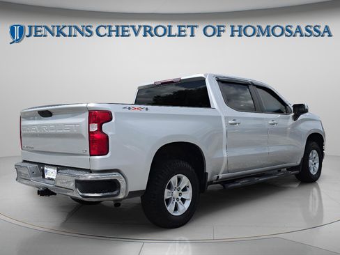 Used 2021 Chevrolet Silverado 1500 LT w/ Bed Protection Package AWD/4WD image 4