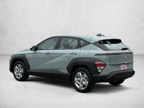 Certified 2025 Hyundai Kona SE FWD image 7