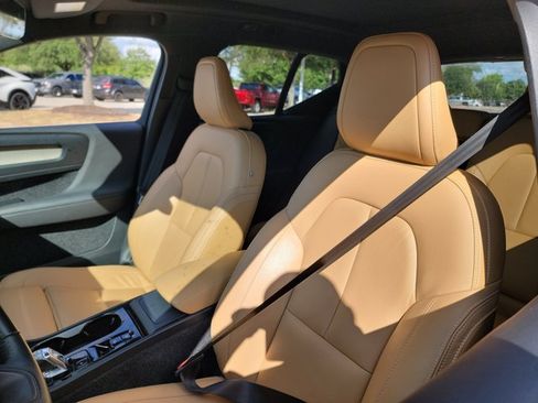 Used 2020 Volvo XC40 T5 Inscription w/ Protection Package Premier AWD/4WD image 13