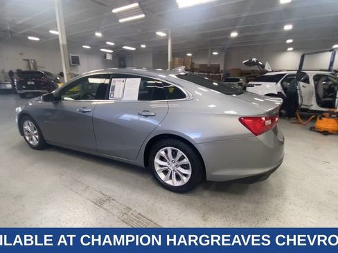 Used 2024 Chevrolet Malibu LT FWD image 9