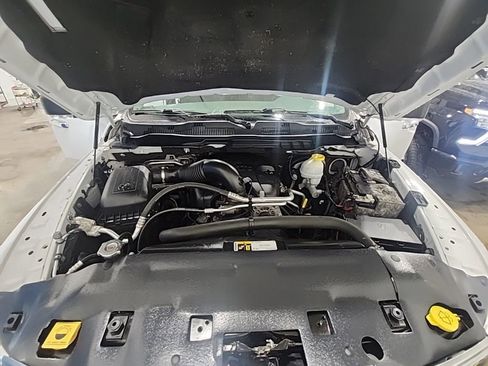 Used 2019 RAM 1500 Big Horn AWD/4WD image 40