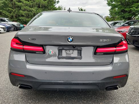 Used 2021 BMW 530i xDrive w/ M Sport Package AWD/4WD image 5
