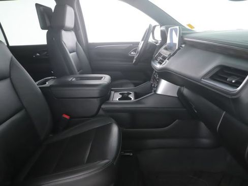 Used 2024 Chevrolet Suburban Z71 w/ Z71 Off-Road Package AWD/4WD image 37